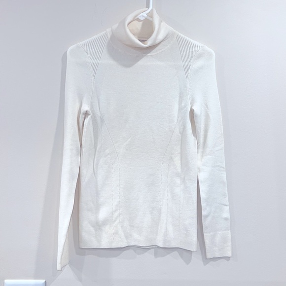 🔥ATHLETA Cream Women's Sweater🔥 - Picture 1 of 6